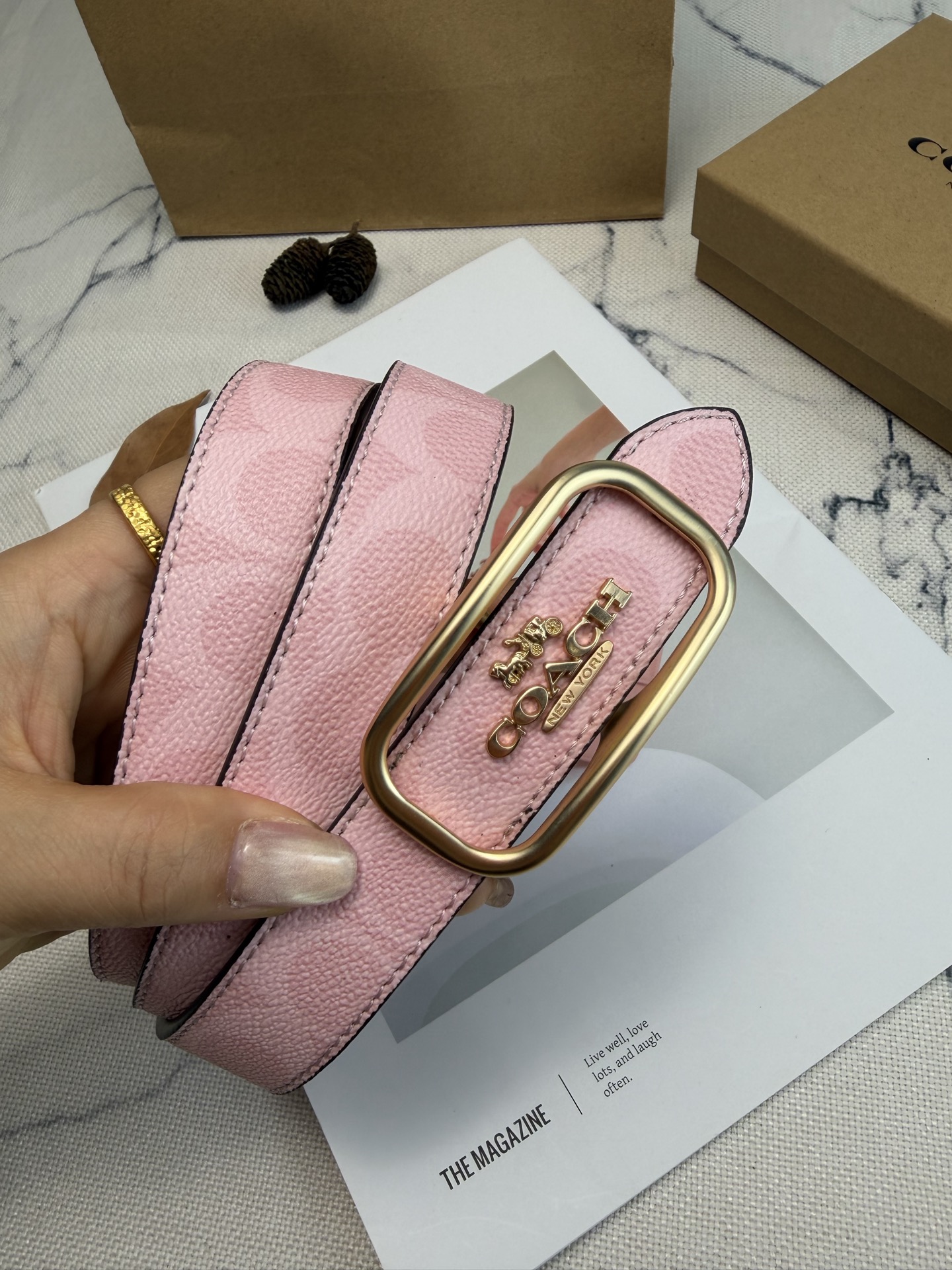 Coach ～Coach Morgan系列女士皮带 CE971 樱花粉 简约 风满分 皮带宽25cm适合不同腰围