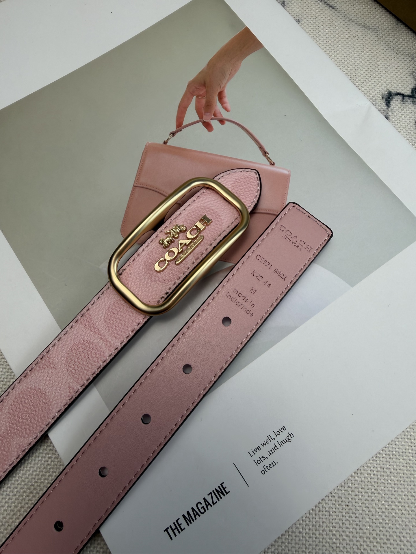 Coach ～Coach Morgan系列女士皮带 CE971 樱花粉 简约 风满分 皮带宽25cm适合不同腰围