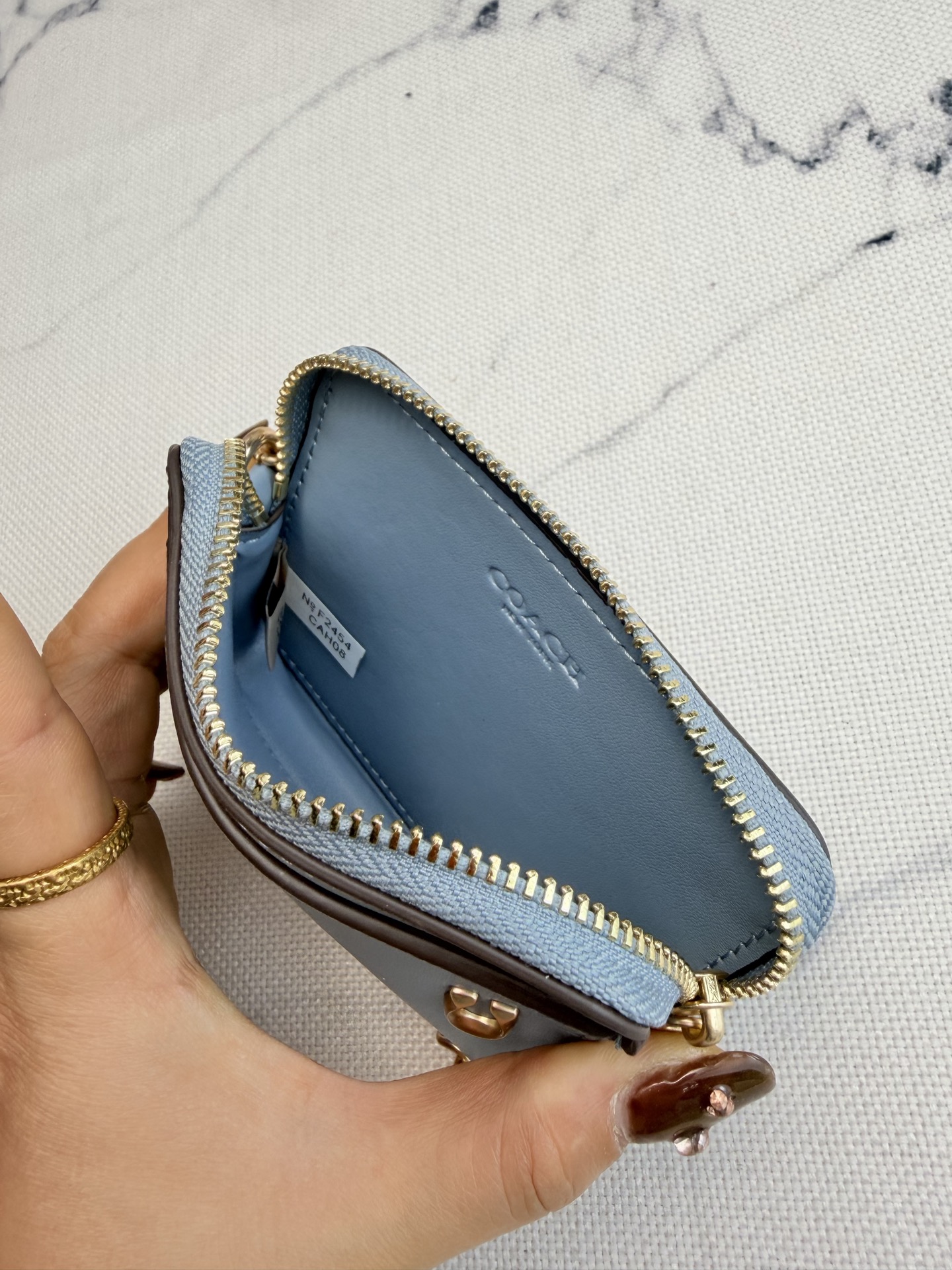 Coach Coach链条卡包CAH08浅蓝色皮革+金属链条