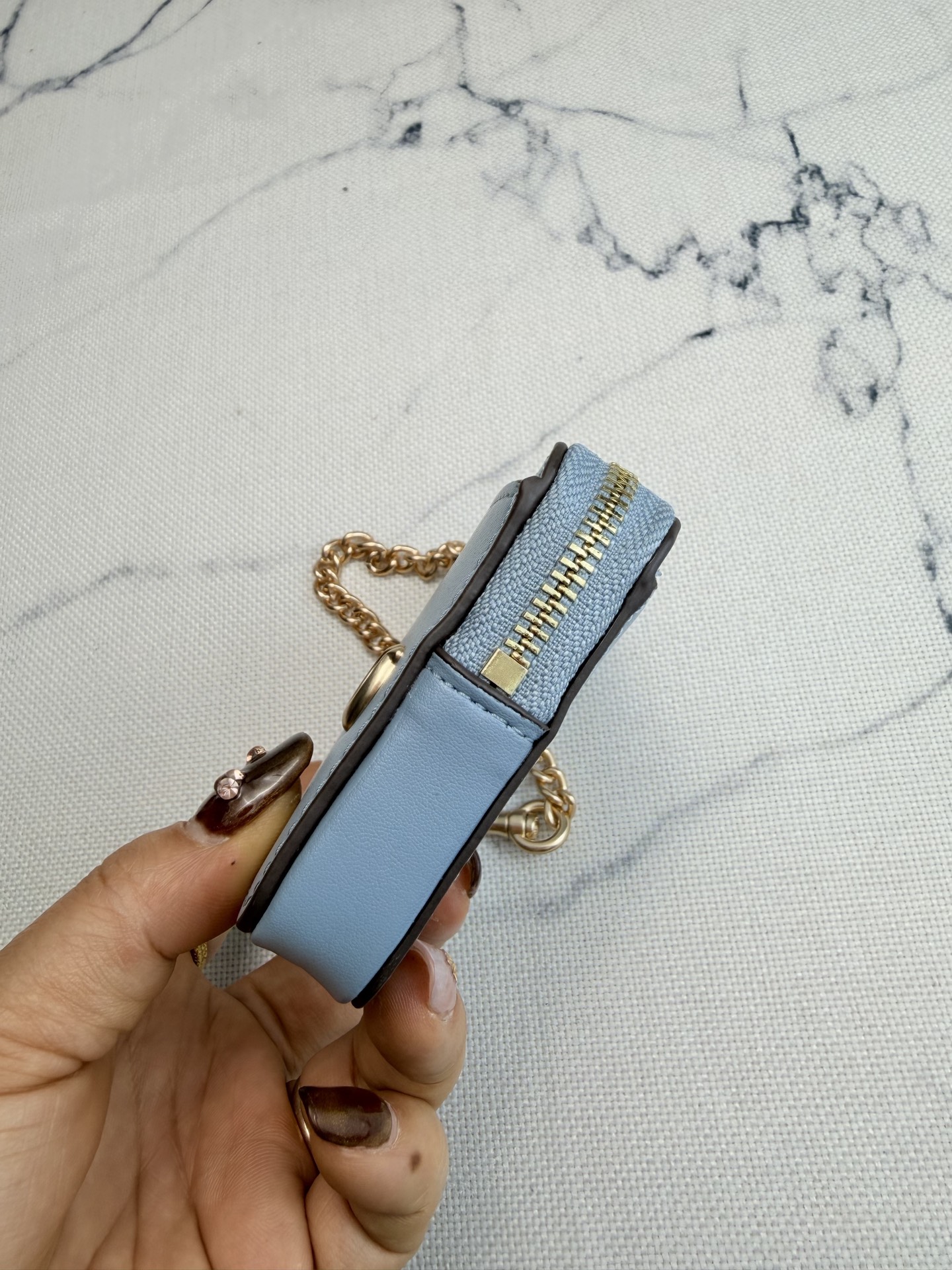 Coach Coach链条卡包CAH08浅蓝色皮革+金属链条