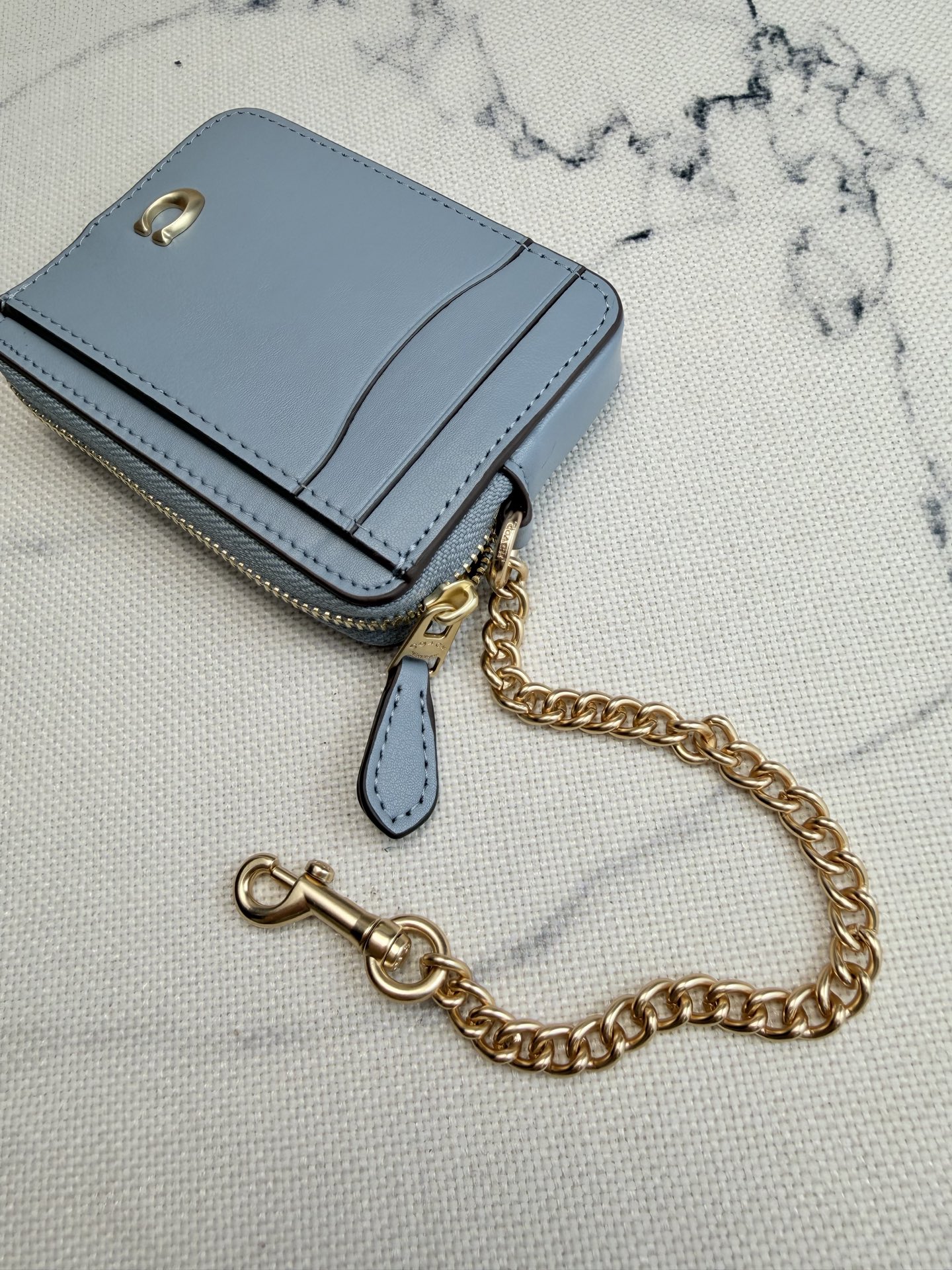 Coach Coach链条卡包CAH08浅蓝色皮革+金属链条