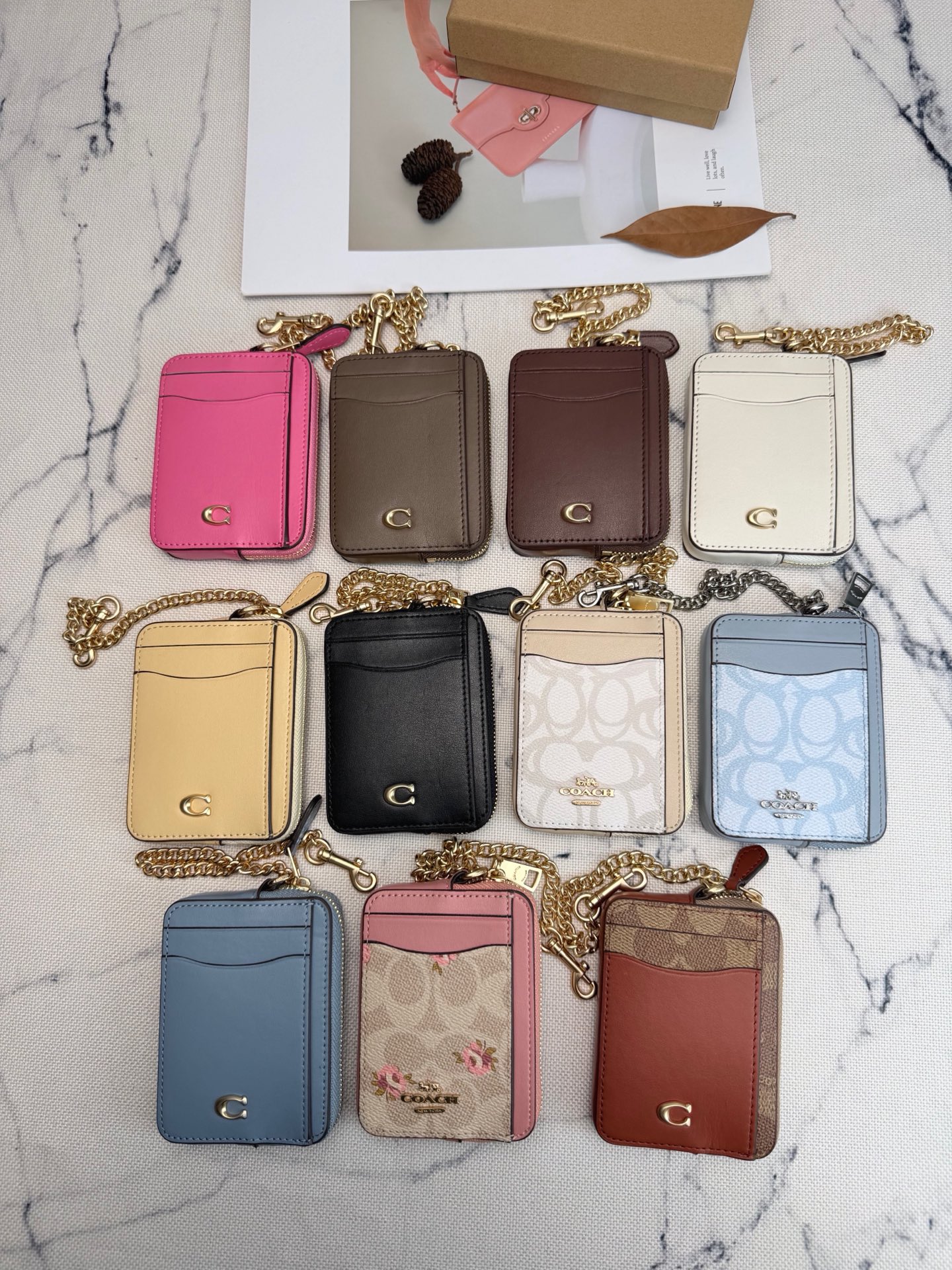 Coach Coach链条卡包CAH08西瓜粉皮革+金属链条