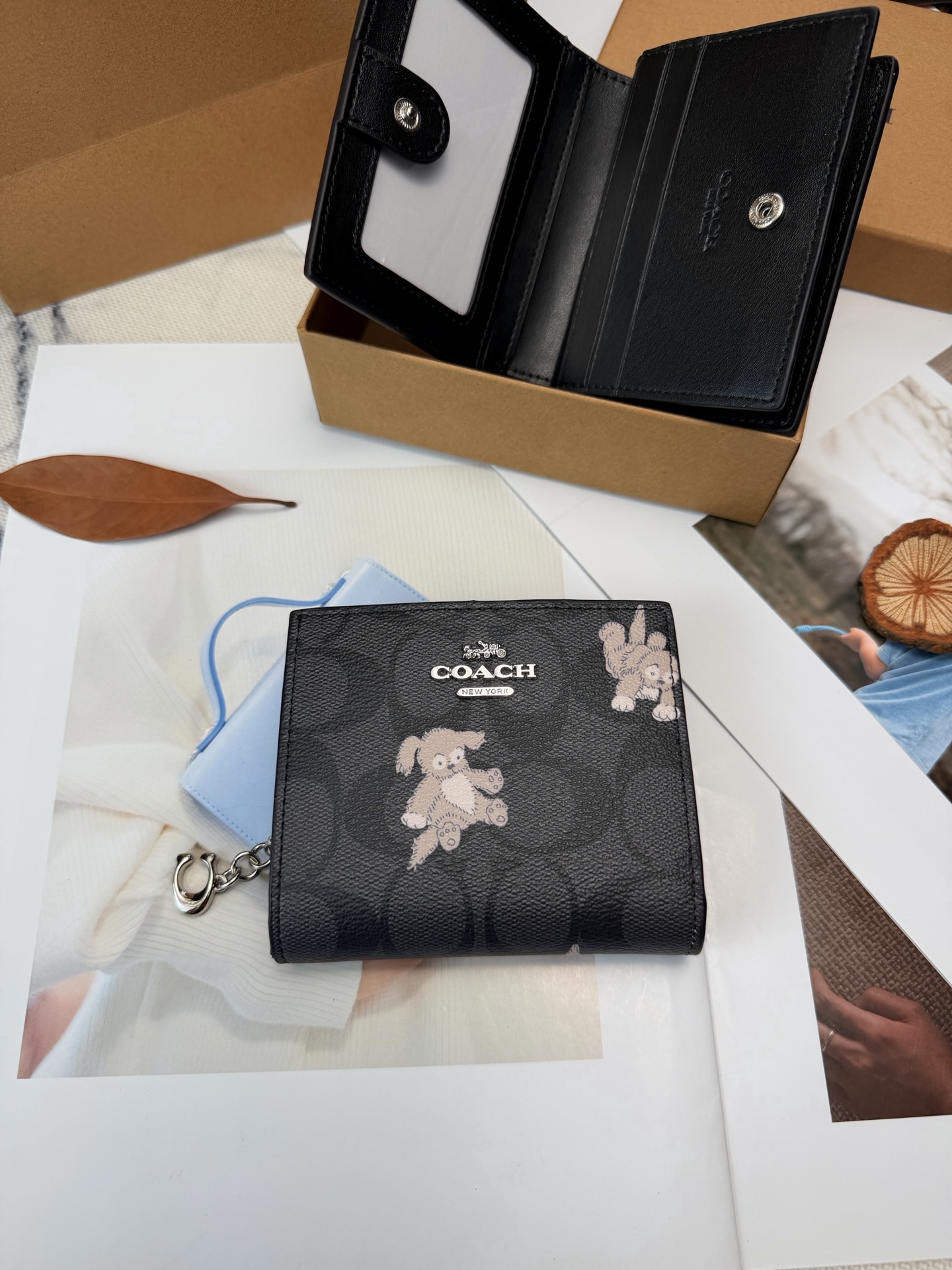 Coach COACH和《天竺鼠车车》联名零钱卡包 CC920 黑色老花帆布+两只超萌天竺鼠刺绣