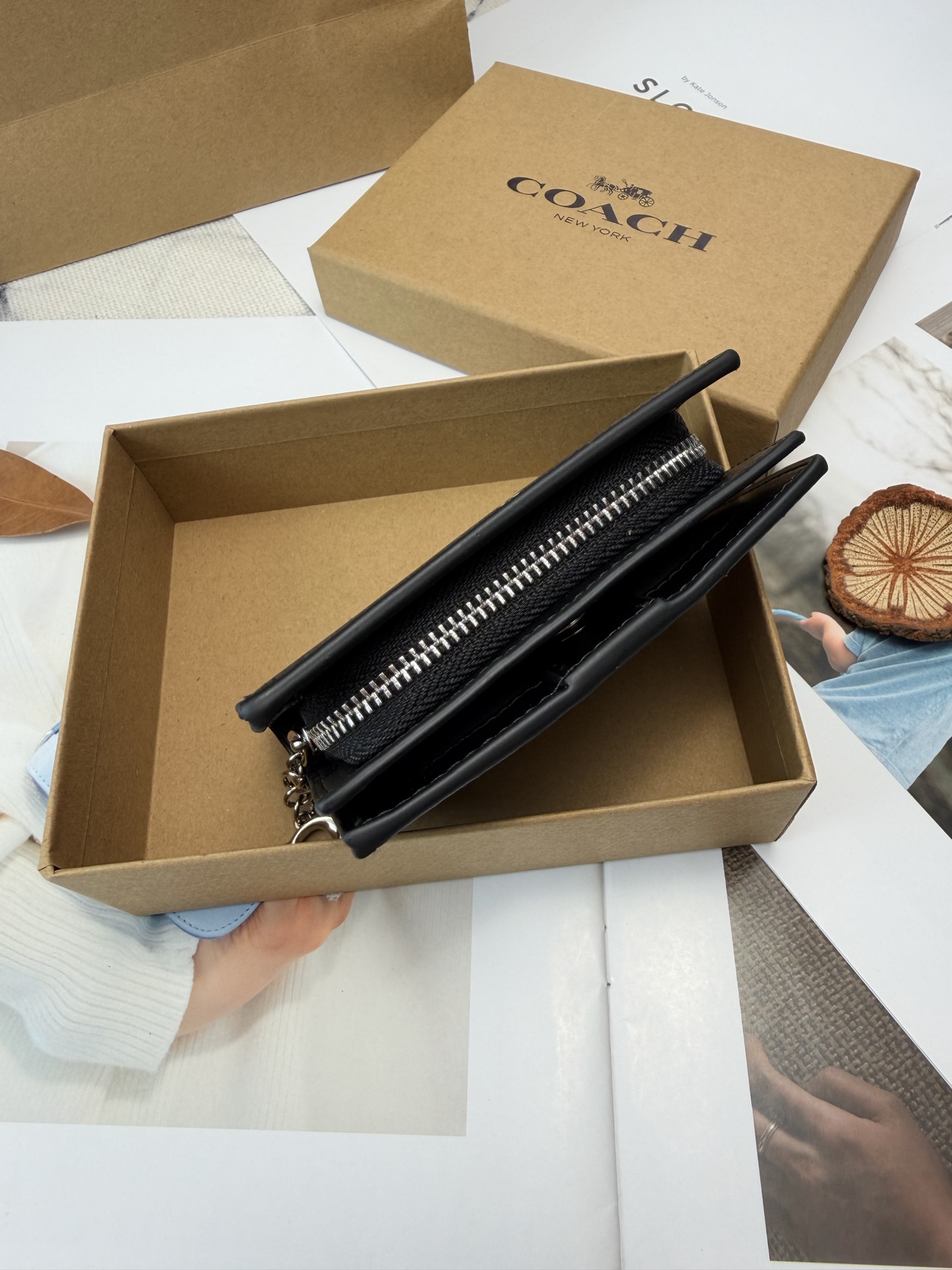 Coach COACH和《天竺鼠车车》联名零钱卡包 CC920 黑色老花帆布+两只超萌天竺鼠刺绣