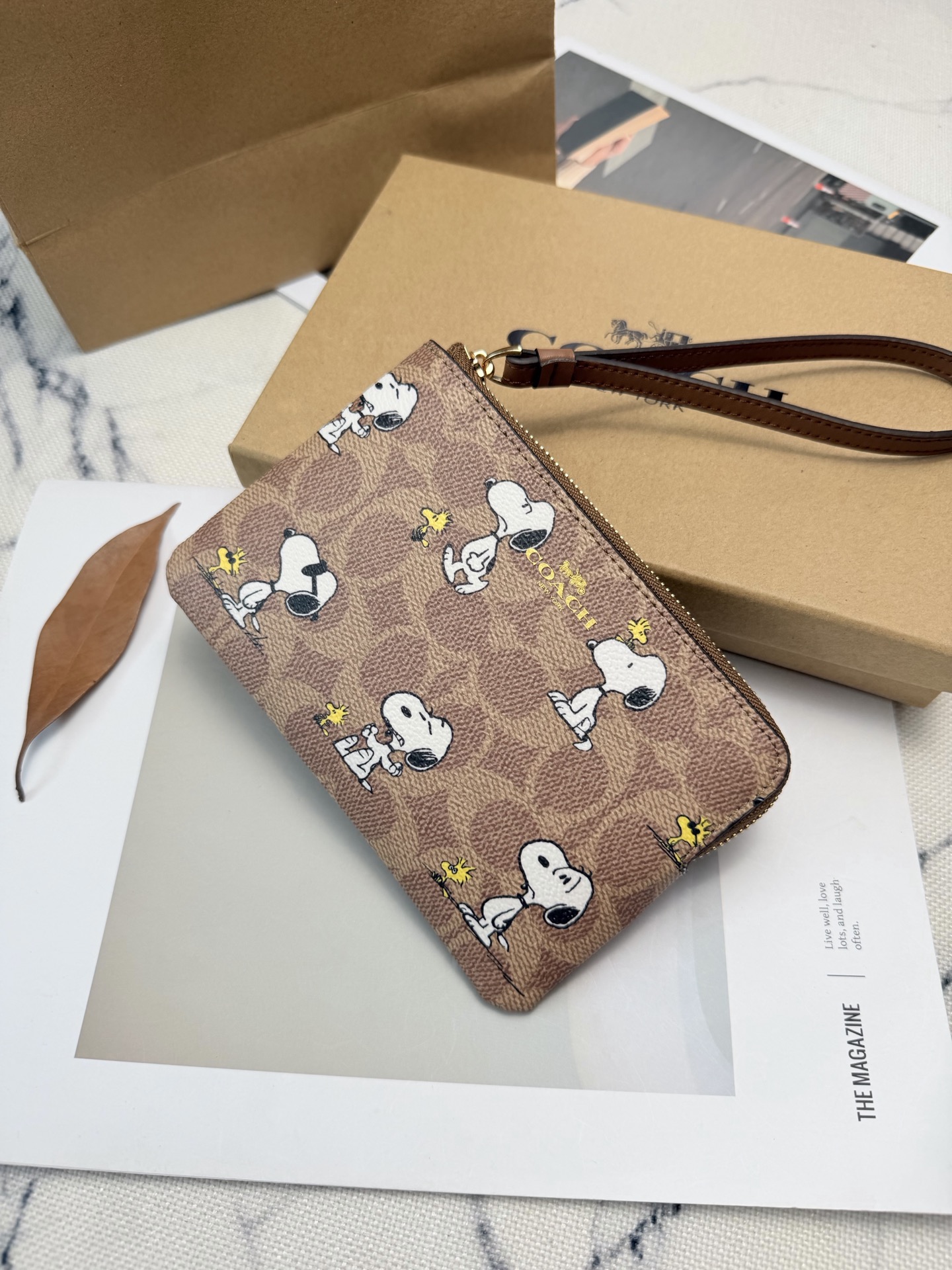 Coach COACH x PEANUTS史努比联名SBS82手拿包