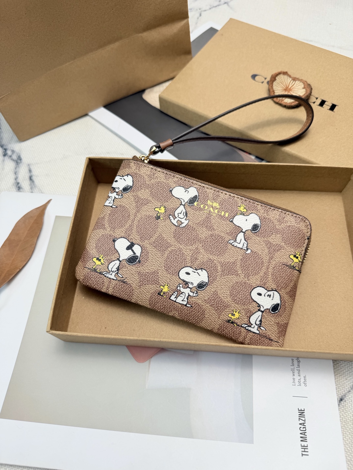 Coach COACH x PEANUTS史努比联名SBS82手拿包