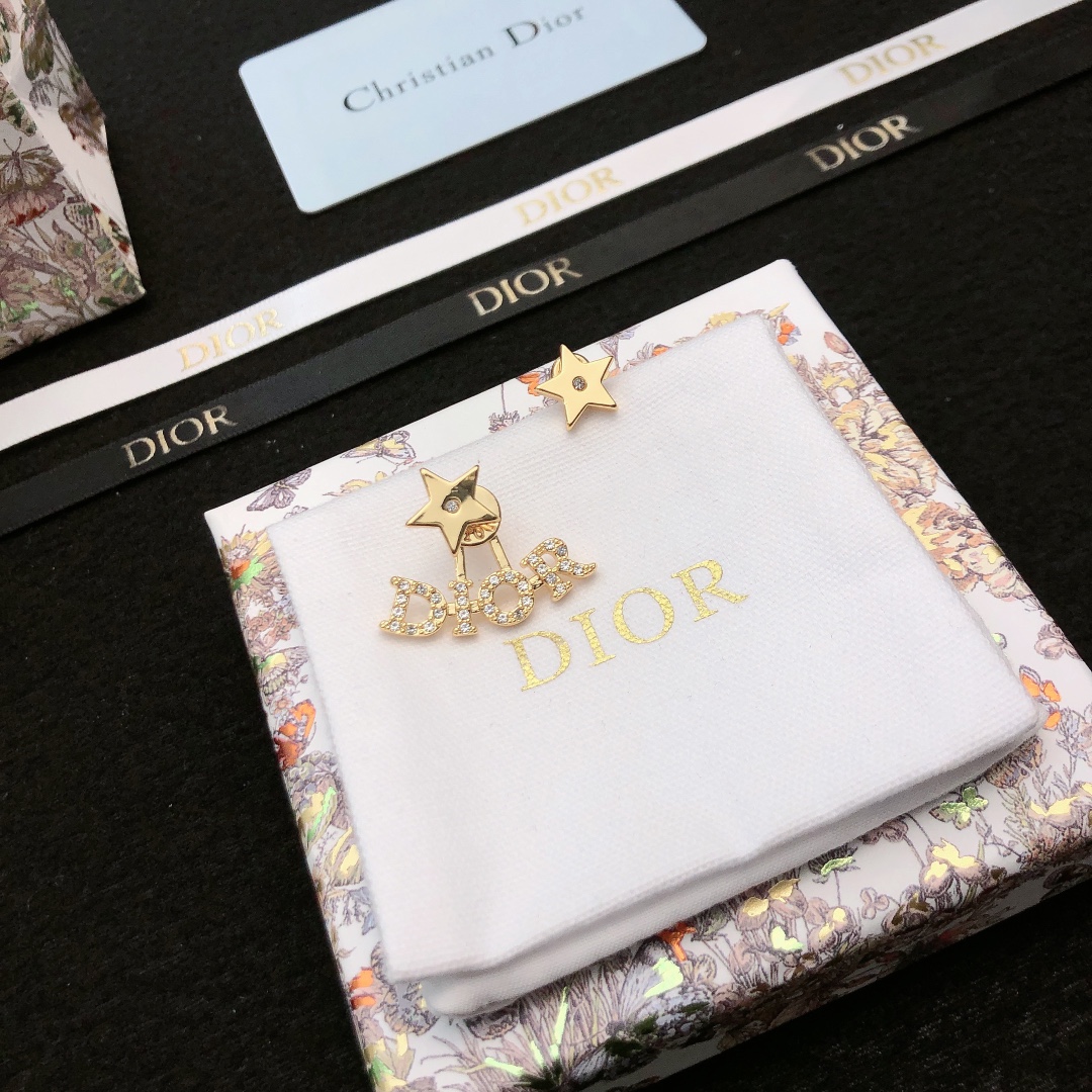 Dior 新品❗☀原单货 ☀2024新款DIOR迪奥字母耳钉☀专柜一致黄铜材质 超级有质感