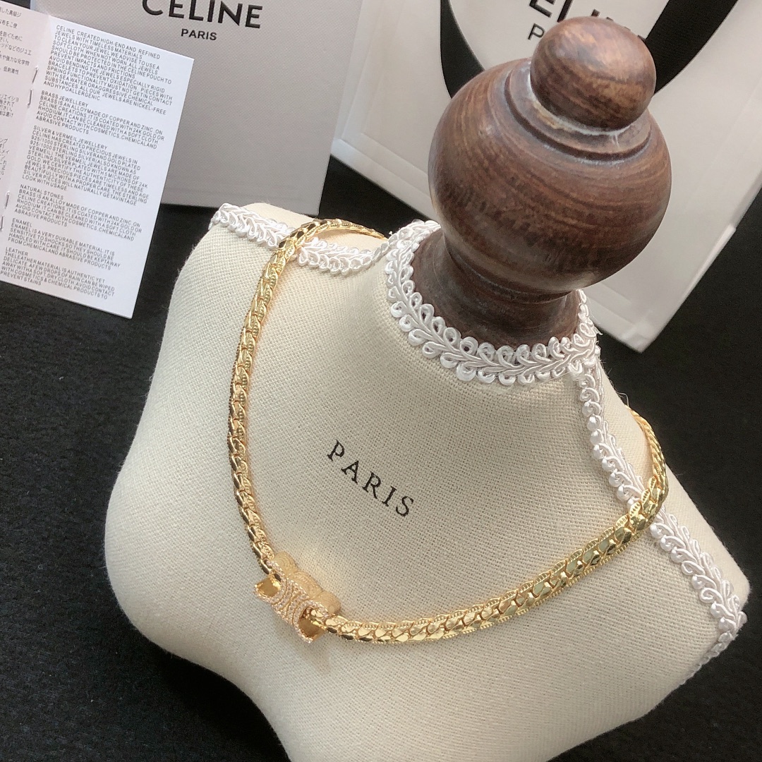 👑Celine 赛琳 火爆开启 新款凯旋门系列 项链 搭配凯旋门图案，黄铜材质镶钻！超炸Chic感 ，简