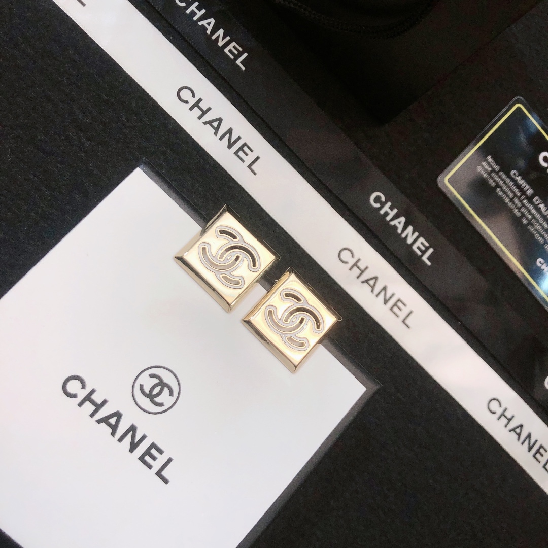 Chanel Haute Couture Haute Couture Fine Jewelry Necklace Bracelet Ring 3