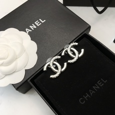 Chanel 25C 终于🈶️新款了!对之前的爆款看腻了也审美疲劳了!来来去去就是那几款一直再出!这季终 Chanel 25C 终于🈶️新款了!对之前的爆款看腻了也审美疲劳了!来来去去就是那几款一直再出!这季终