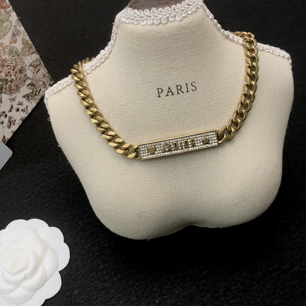 Dior 迪奥@Dior项链新款 颈链本季度最火爆 单品 与流行