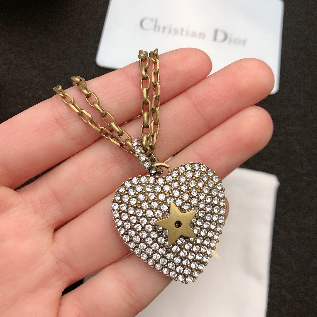 Dior 迪奥@Dior项链新款 颈链本季度最火爆 单品 与流行