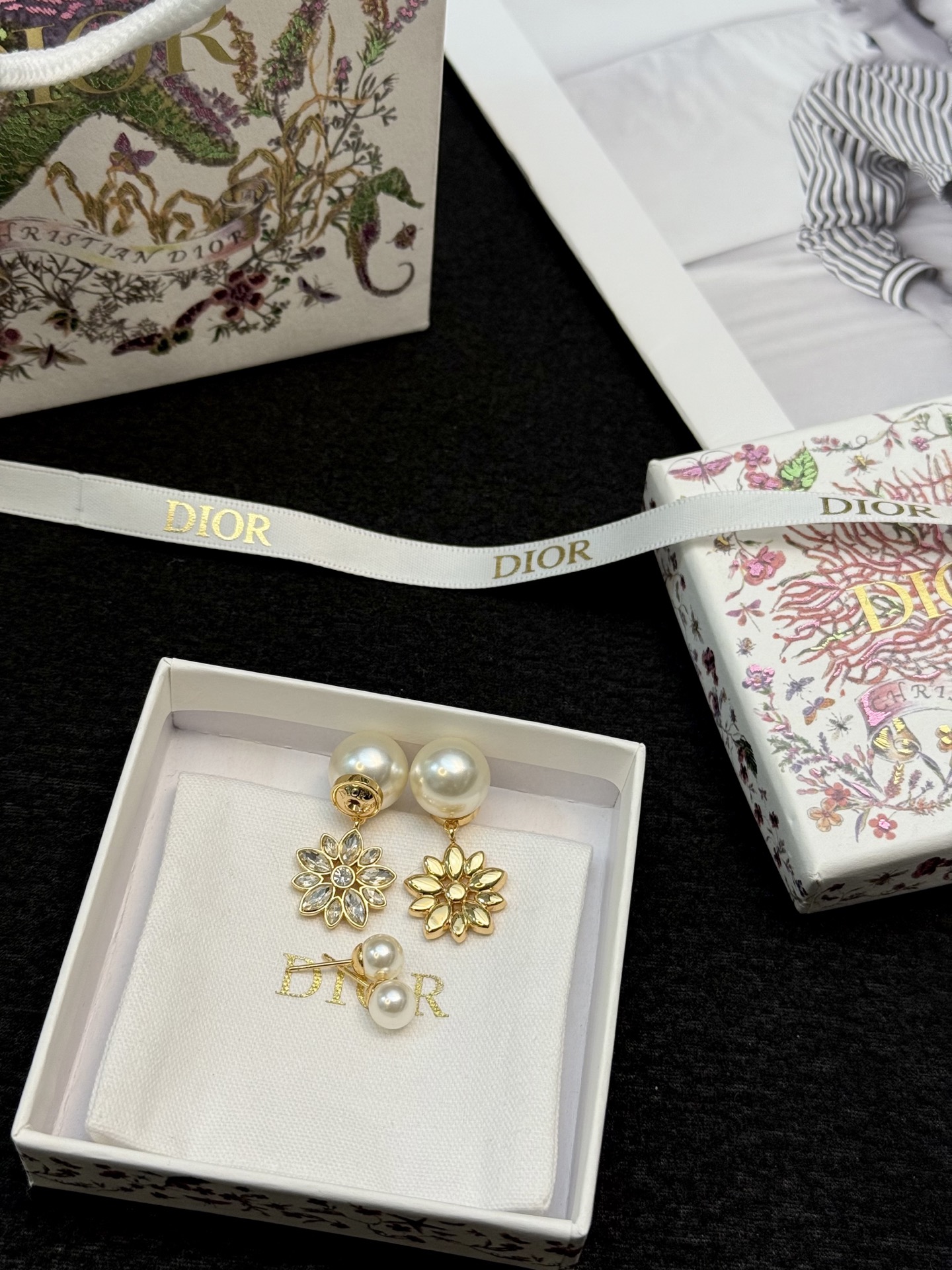 Dior Dior雪花珍珠耳环