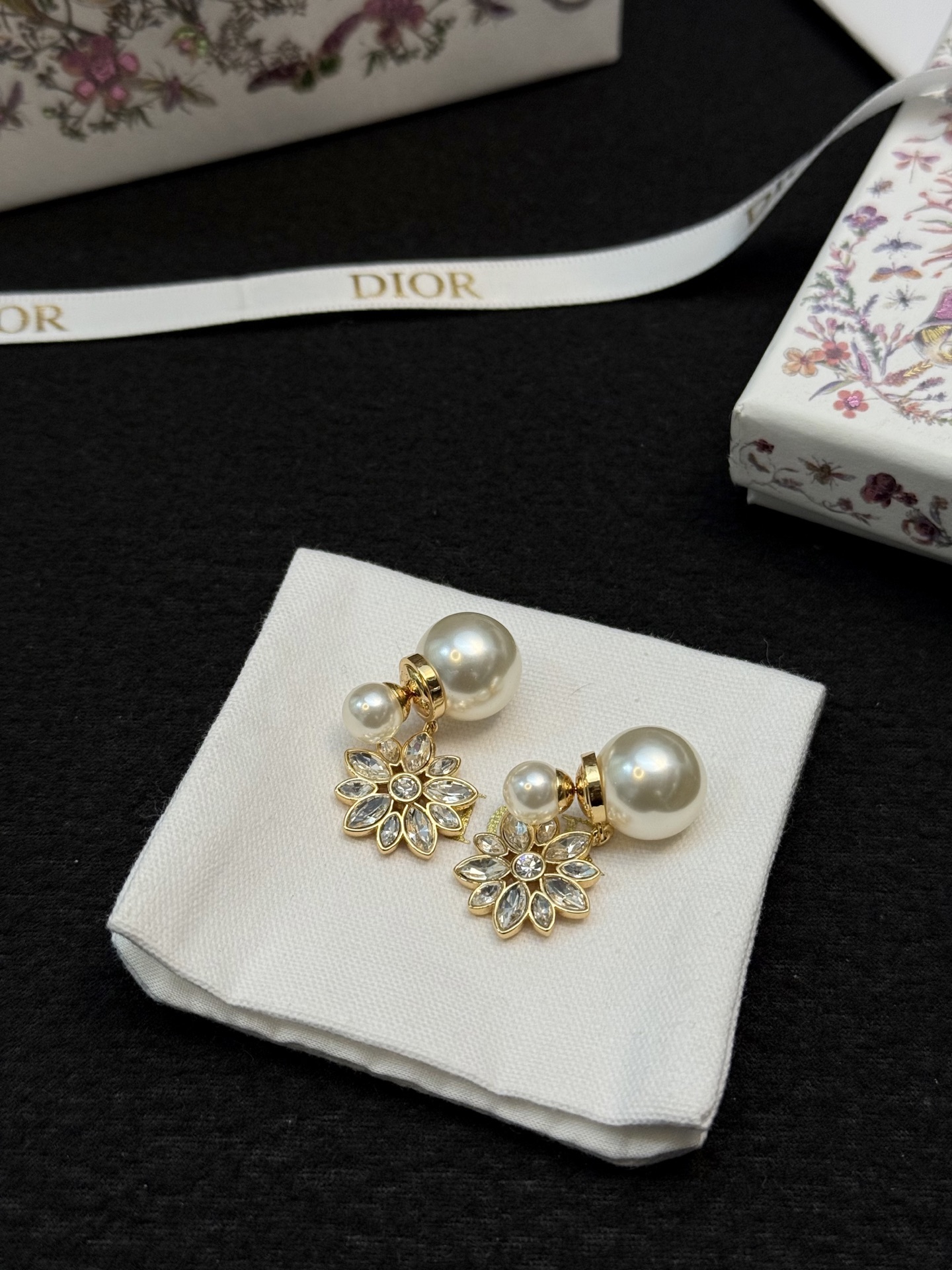 Dior Dior雪花珍珠耳环
