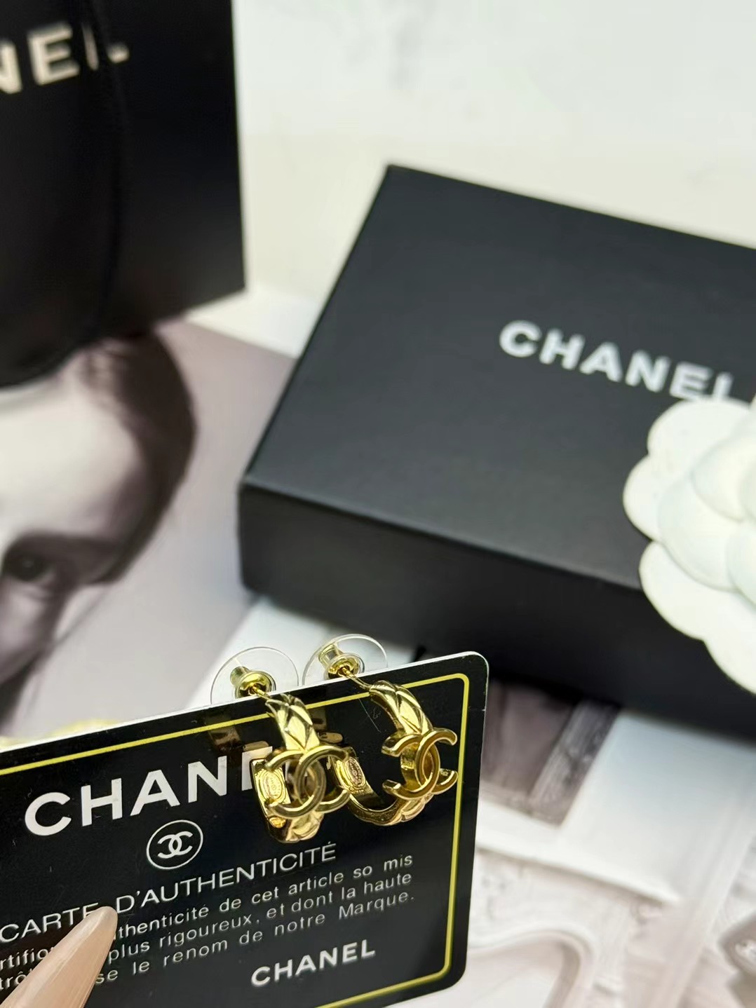 Chanel 香奈儿双C菱格纹耳钉
