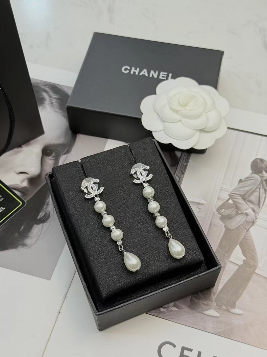 Chanel 香奈儿珍珠吊坠耳环
