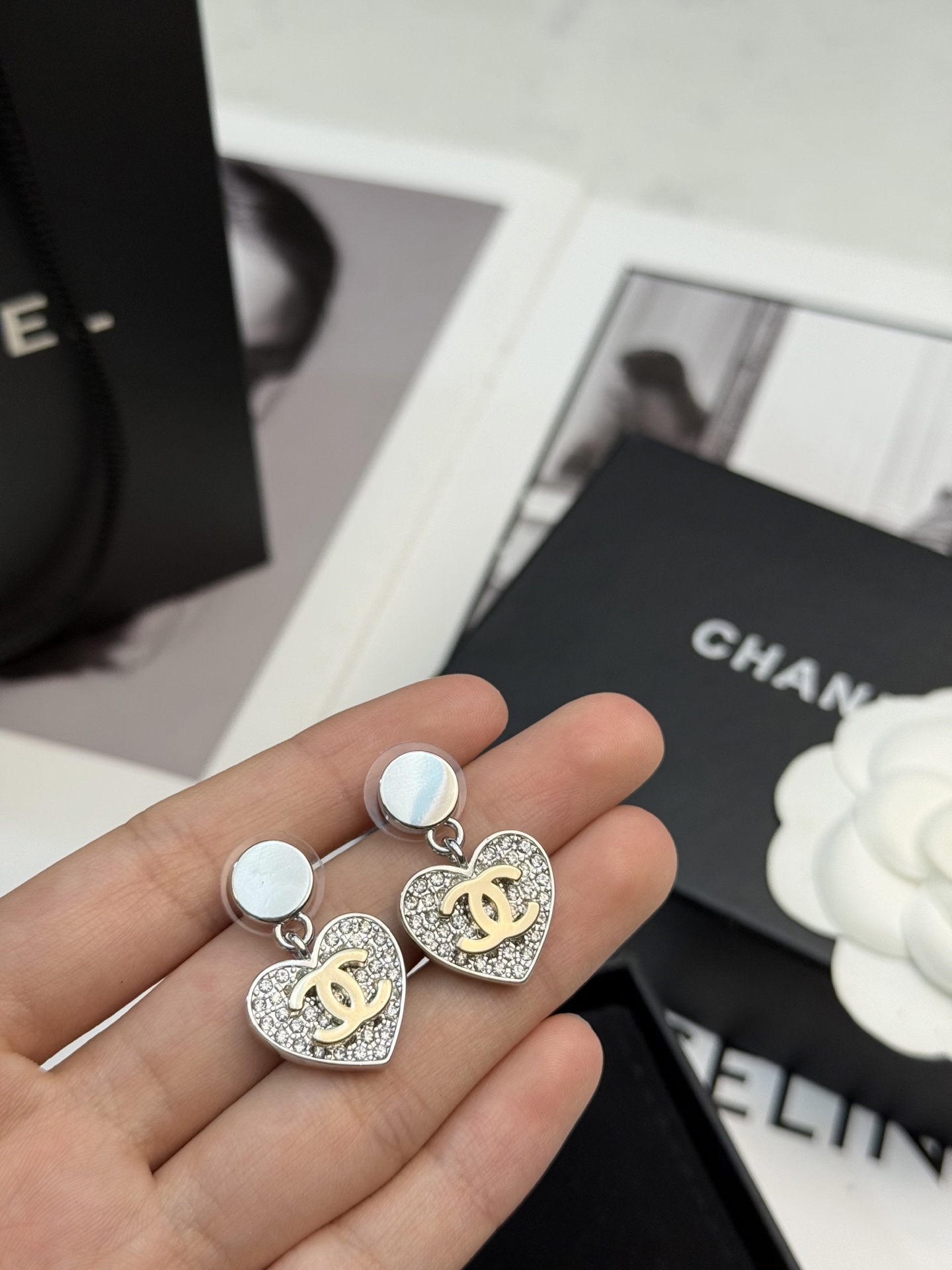 Chanel 香奈儿26P爱心耳环