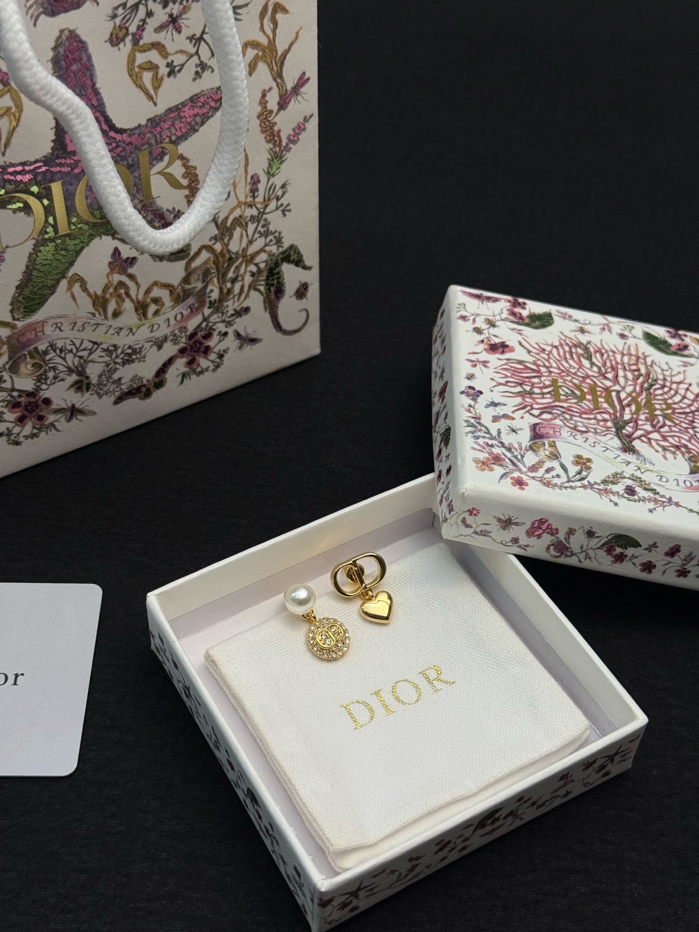 dior tribales pearl heart cd earrings