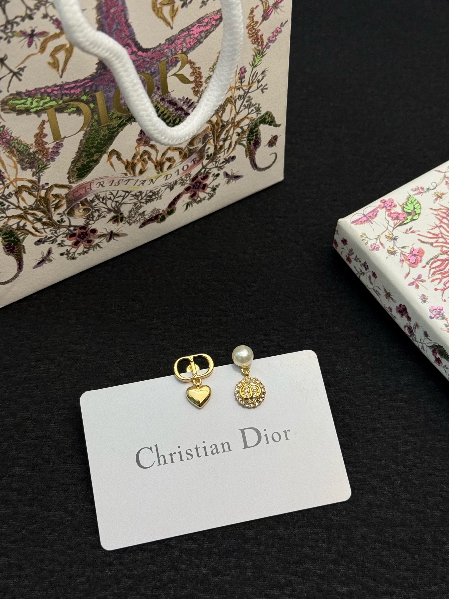 dior tribales pearl heart cd earrings