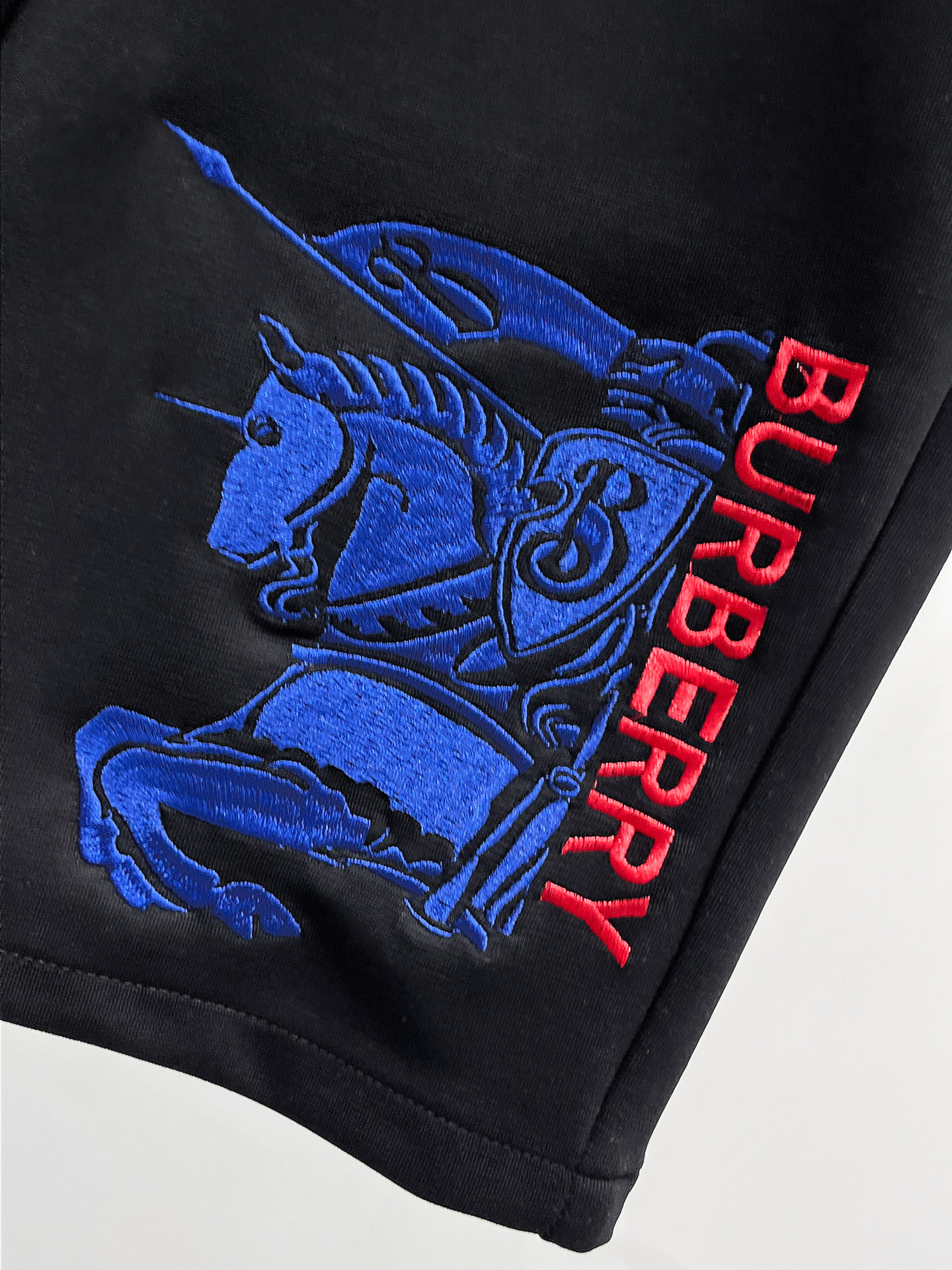 Burberry 巴宝莉 2026ss夏季新款 休闲短裤