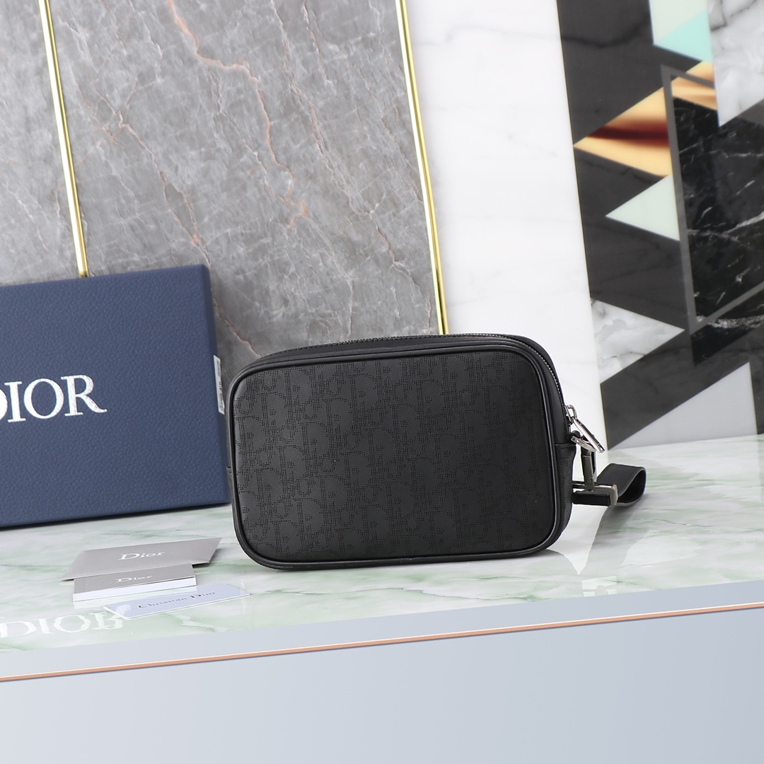 Dior Luxury Designer Handbag Shoulder Bag in fine calfskin 2