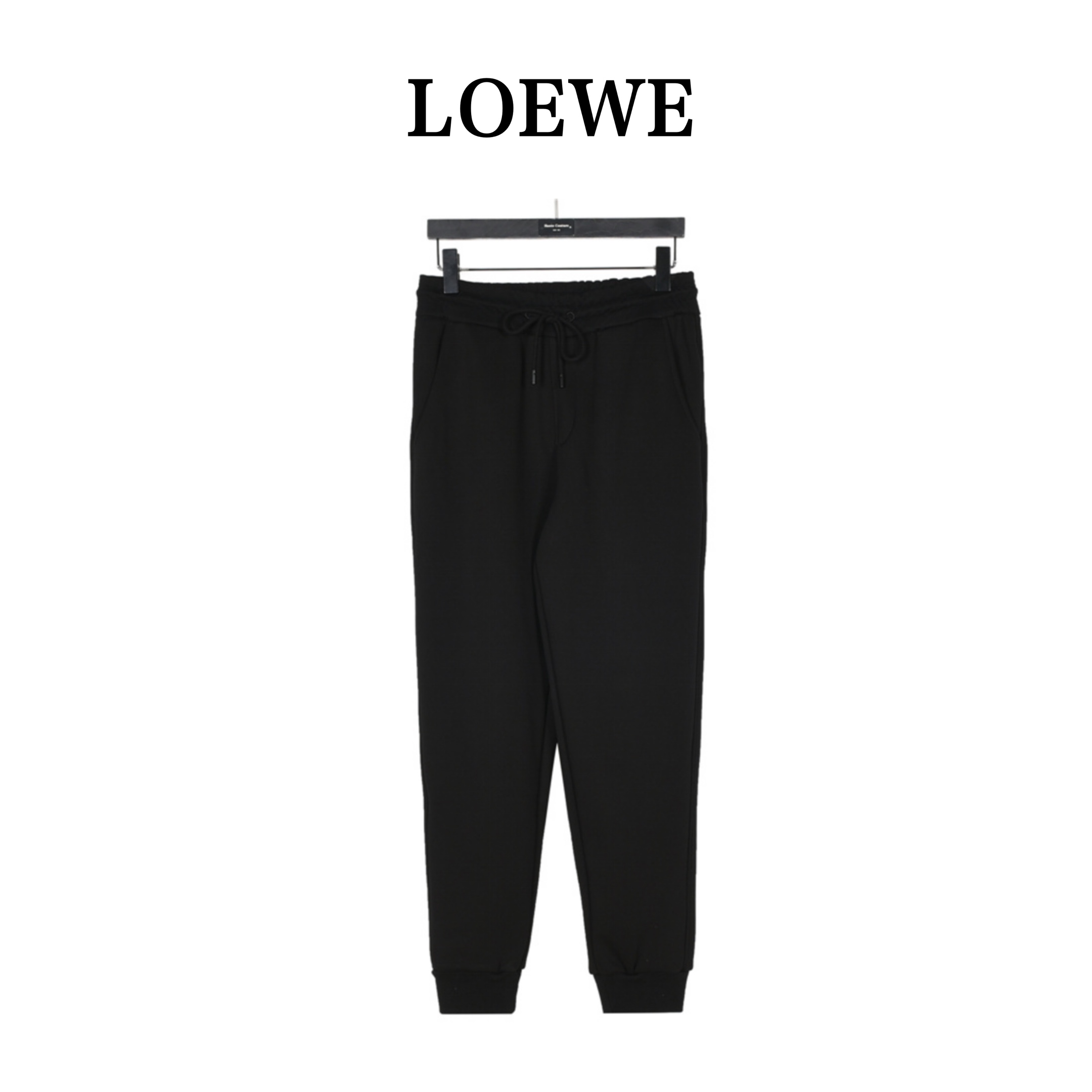 Loewe罗意威 x 哈尔的移动城堡 火焰刺绣皮口袋压花加绒卫裤