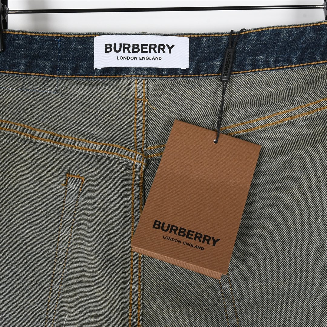 Burberry/巴宝莉战马牛仔裤 Burberry/巴宝莉战马牛仔裤