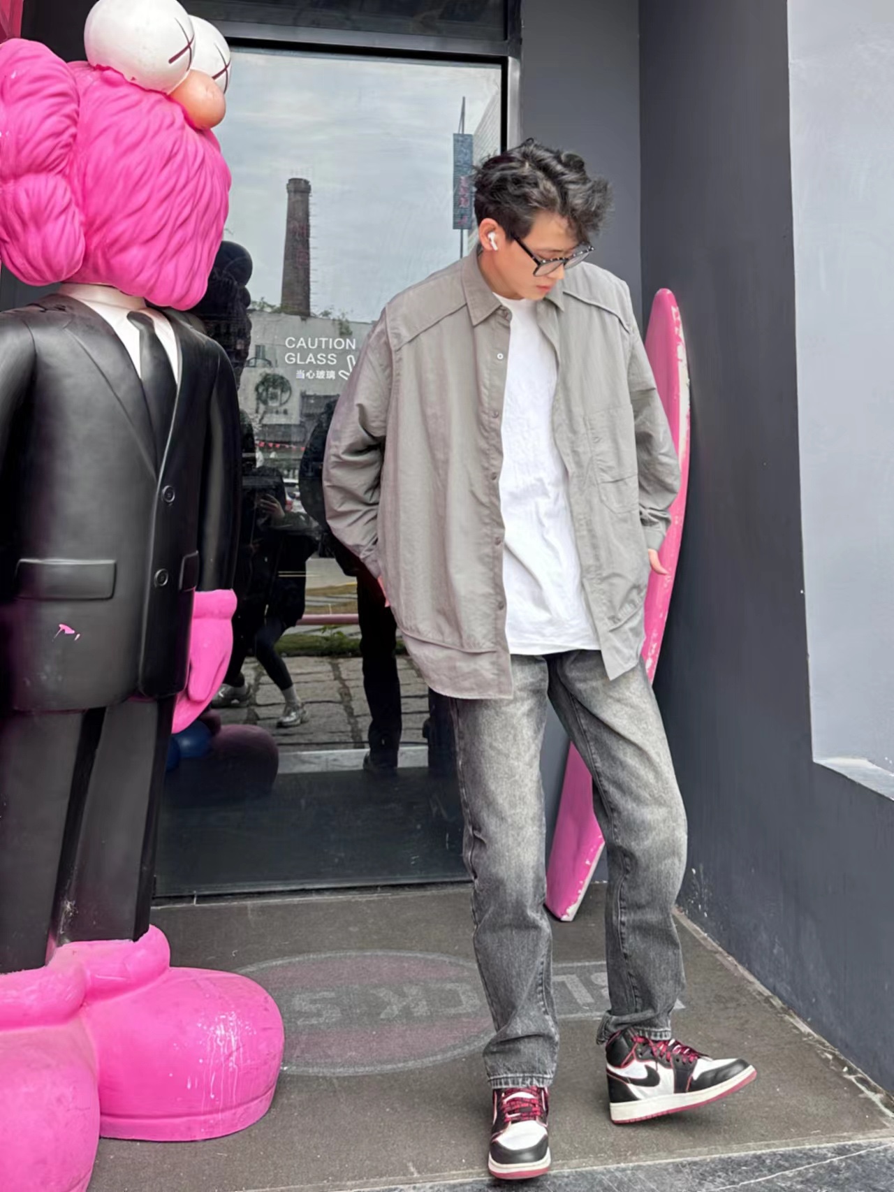 Prada/普拉达 23Fw 三角标logo压花浮雕水洗牛仔裤 上身效果＃