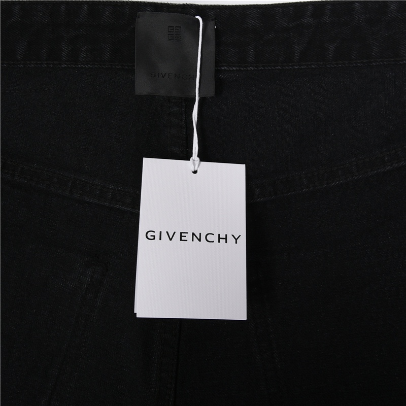 Givenchy/纪梵希 四宫格刺绣牛仔裤 今年为止做的最牛逼的牛仔裤