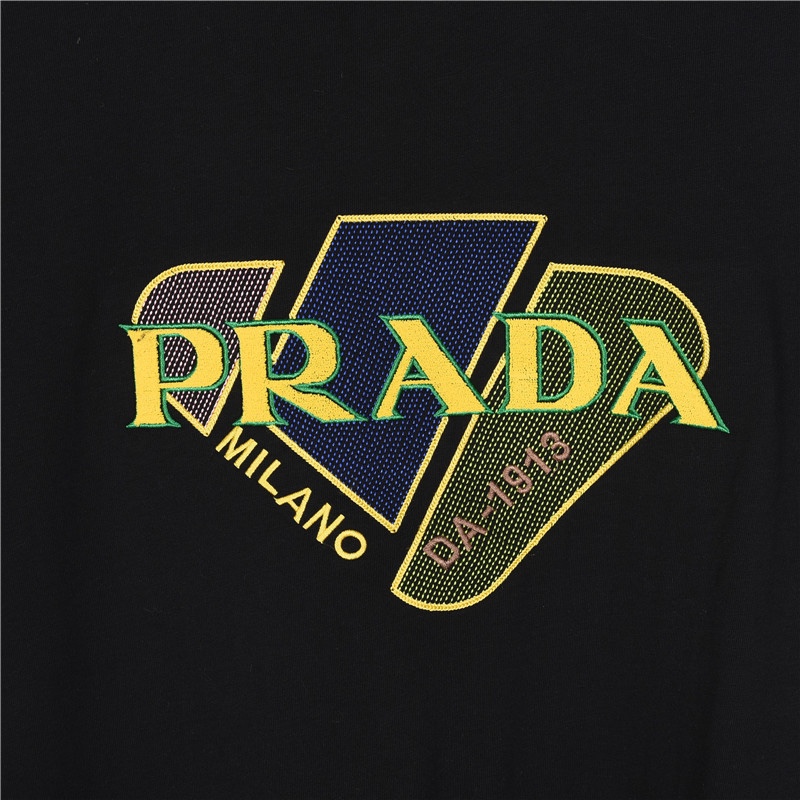 Prada/普拉达拼色LOGO字母短袖 渠道精品推荐 基础百搭的简约款短袖TEE 春夏最新款