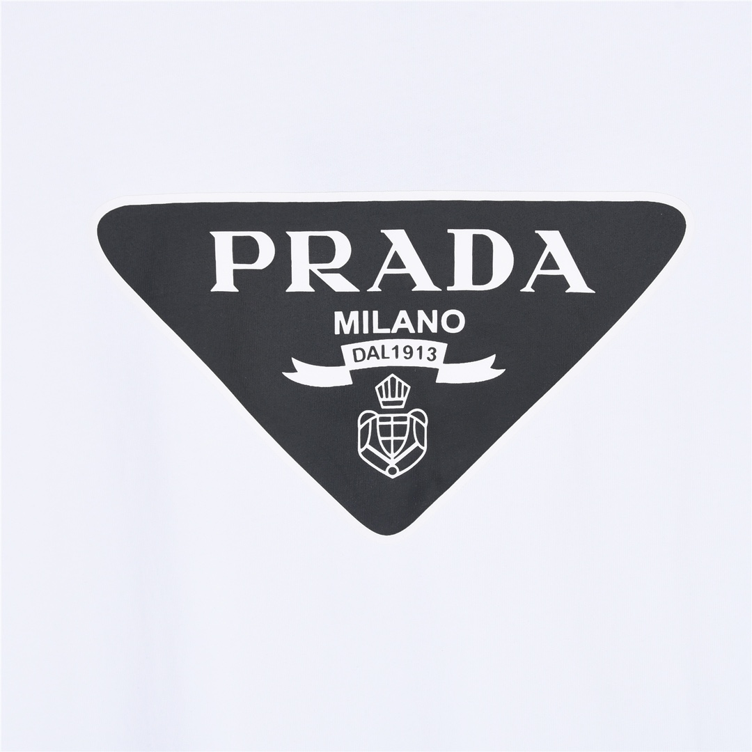 Prada/普拉达 24ss 三角标字母印花短袖T恤