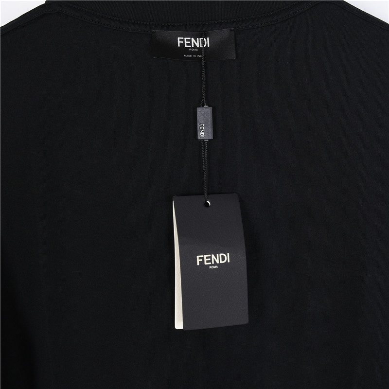 Fendi/芬迪皮革饰边口袋短袖