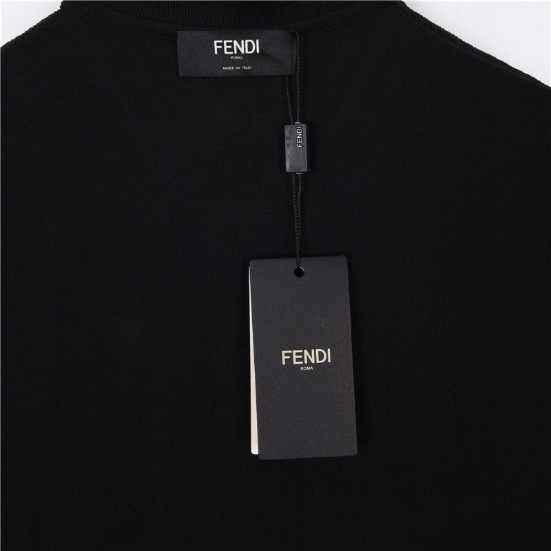 Fendi/芬迪 胸口双F字母刺绣经典款短袖POLO衫