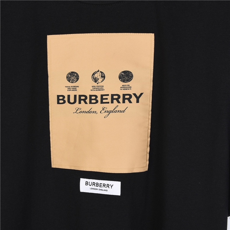 160 Burberry/巴宝莉 胸前贴布标签短袖T恤