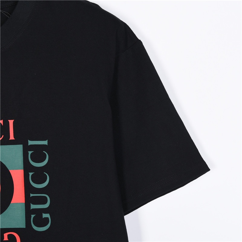 160 Gucci/古驰 24ss Gucci互扣式双G印花短袖T恤 这款单品出自Gucci Lido系列