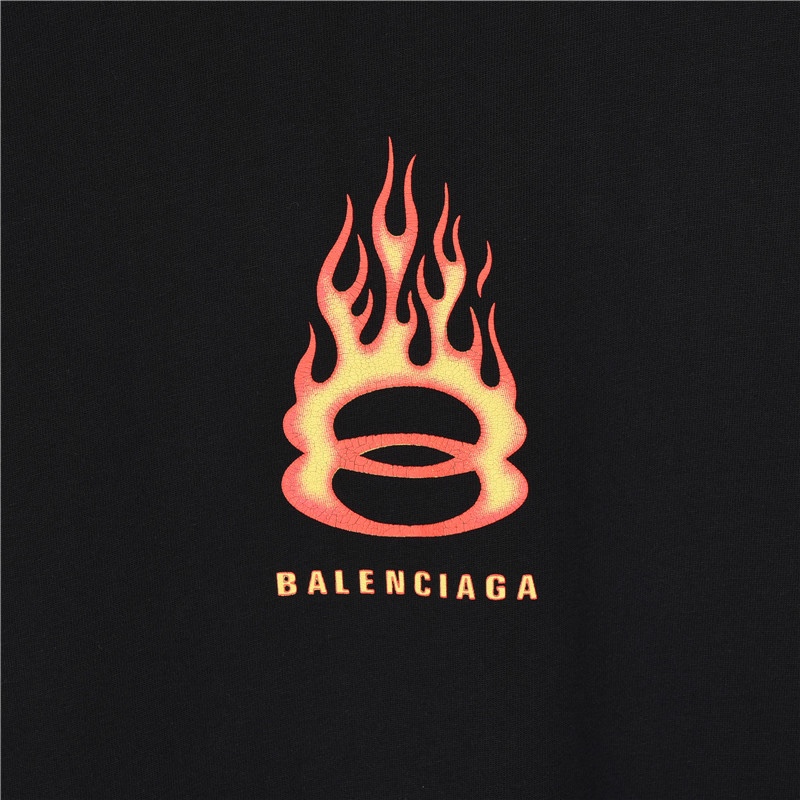 Balenciga/巴黎世家 最新系列 满身破裂火焰短袖T恤