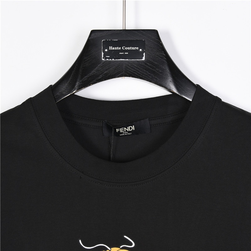 Fendi x FRGMT × Pokemon 芬迪 宝可梦小火龙短袖T恤