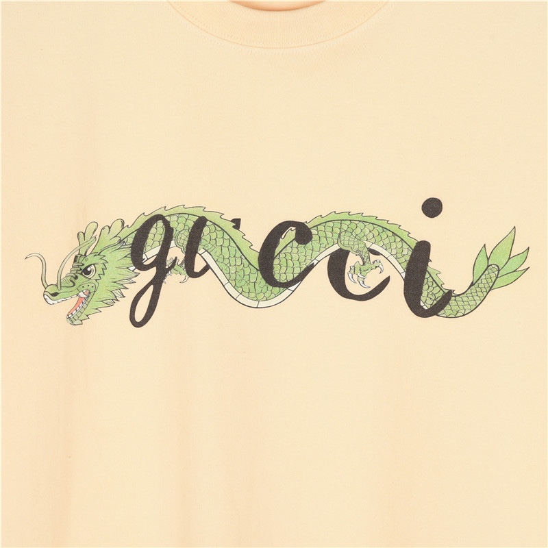 Gucci/古驰一条龙短袖定制定染面料 纺织密度高 垂感佳 不易变形 厚织感加上紧密纺纱工艺-Chinese UA Cheap High Quatity Brand Clothes Bags handbags Sneakers wholesale wholesaler seller from China Factory suppliers Fashion Clothing Shoes best Quality Beautiful Price Gucci/古驰一条龙短袖定制定染面料 纺织密度高 垂感佳 不易变形 厚织感加上紧密纺纱工艺