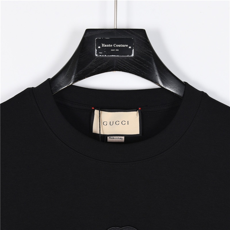 Gucci/古驰 24ss 胸前互扣式双G暗纹刺绣短袖T恤