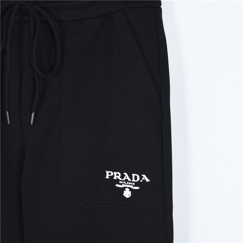 Prada /普拉达 24Fw 口袋字母logo裤脚红色饰条长裤