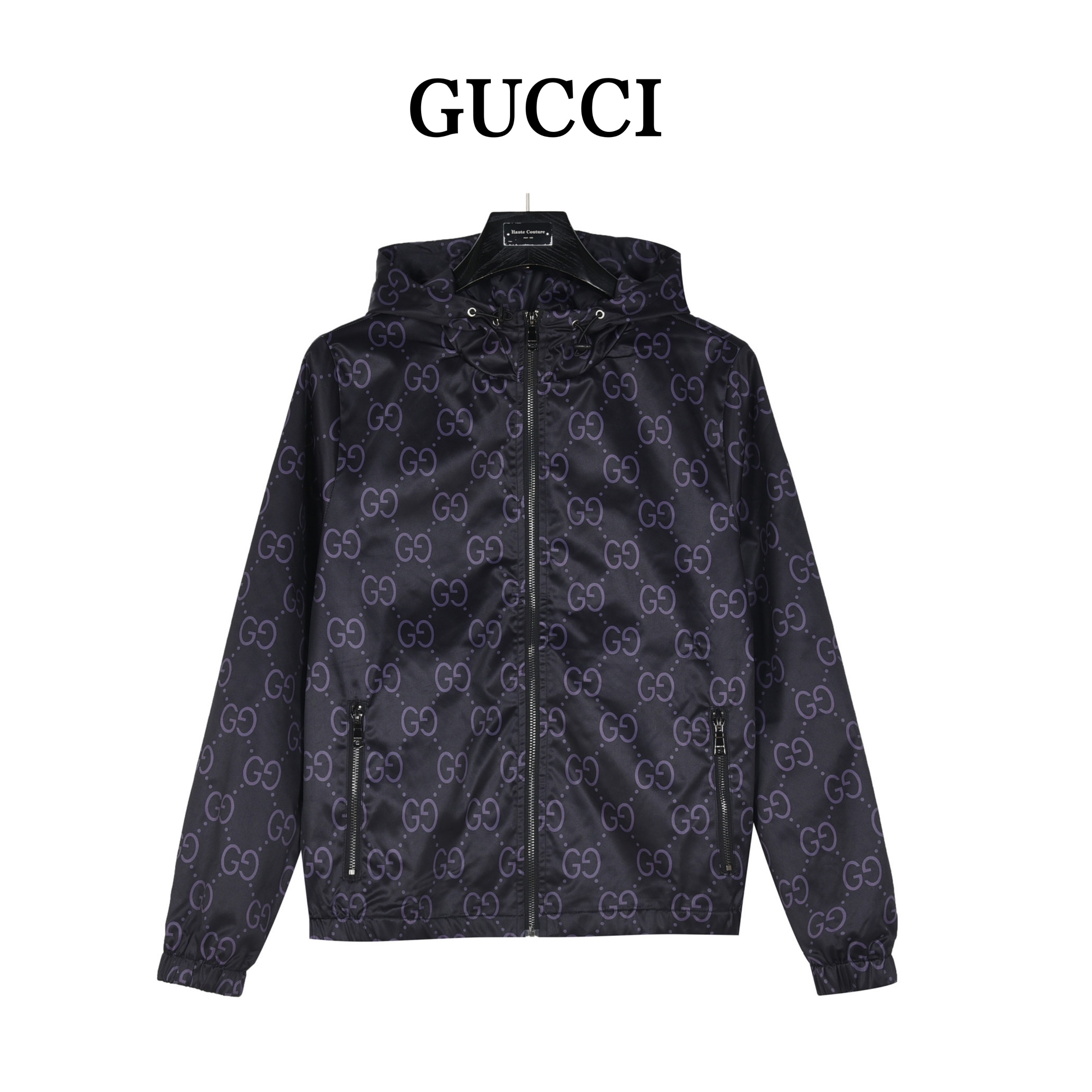 Gucci/古驰 24Fw 满印提花双G梭织连帽外套 这款夹克采用蓝色平纹尼龙材质