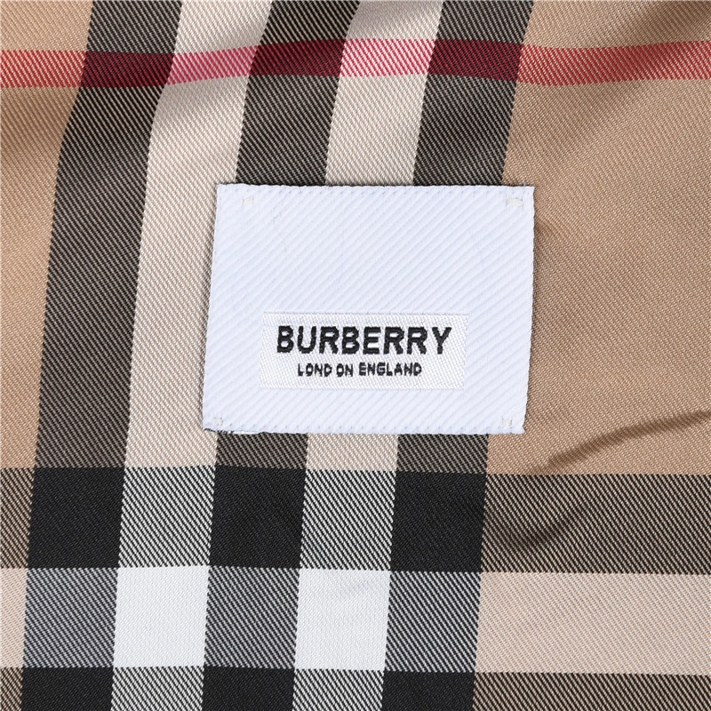 Burberry/巴宝莉袖标外套 贸易渠道稀出