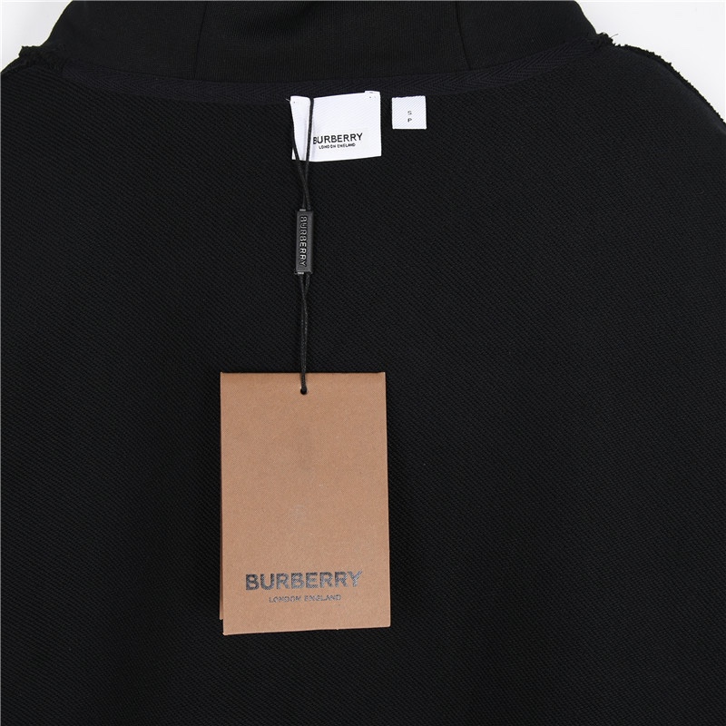 Burberry/巴宝莉 胸前贴布标签连帽卫衣