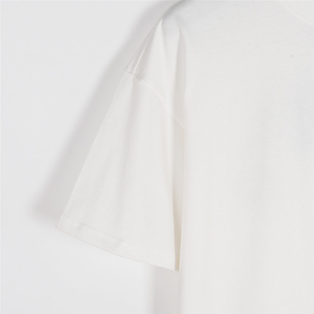 Louis Vuitton/路易威登 25ss 花卉字母刺绣短袖T恤 黑色 白色-Chinese UA Cheap High Quatity Brand Clothes Bags handbags Sneakers wholesale wholesaler seller from China Factory suppliers Fashion Clothing Shoes best Quality Beautiful Price Louis Vuitton/路易威登 25ss 花卉字母刺绣短袖T恤 黑色 白色