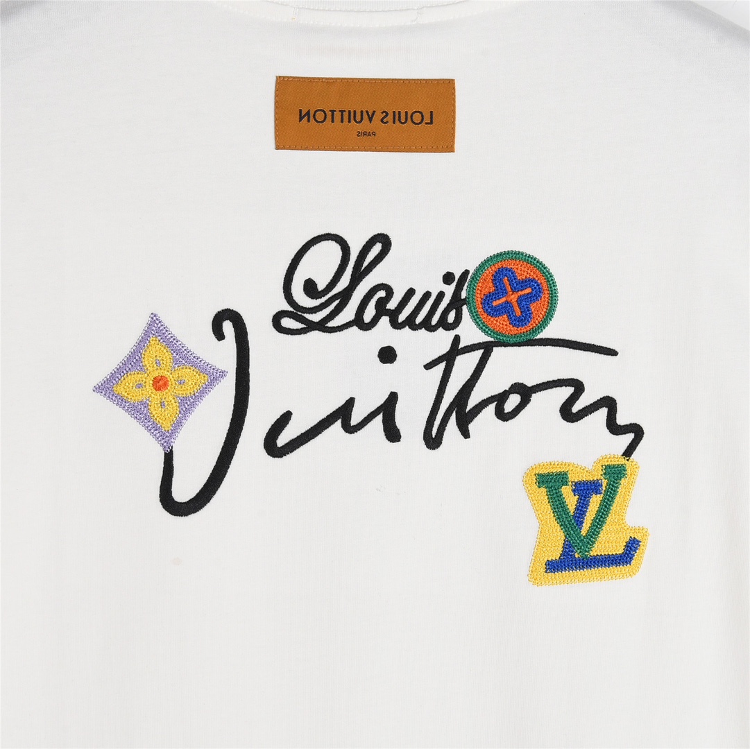 Louis Vuitton/路易威登 25ss 花卉字母刺绣短袖T恤 黑色 白色-Chinese UA Cheap High Quatity Brand Clothes Bags handbags Sneakers wholesale wholesaler seller from China Factory suppliers Fashion Clothing Shoes best Quality Beautiful Price Louis Vuitton/路易威登 25ss 花卉字母刺绣短袖T恤 黑色 白色
