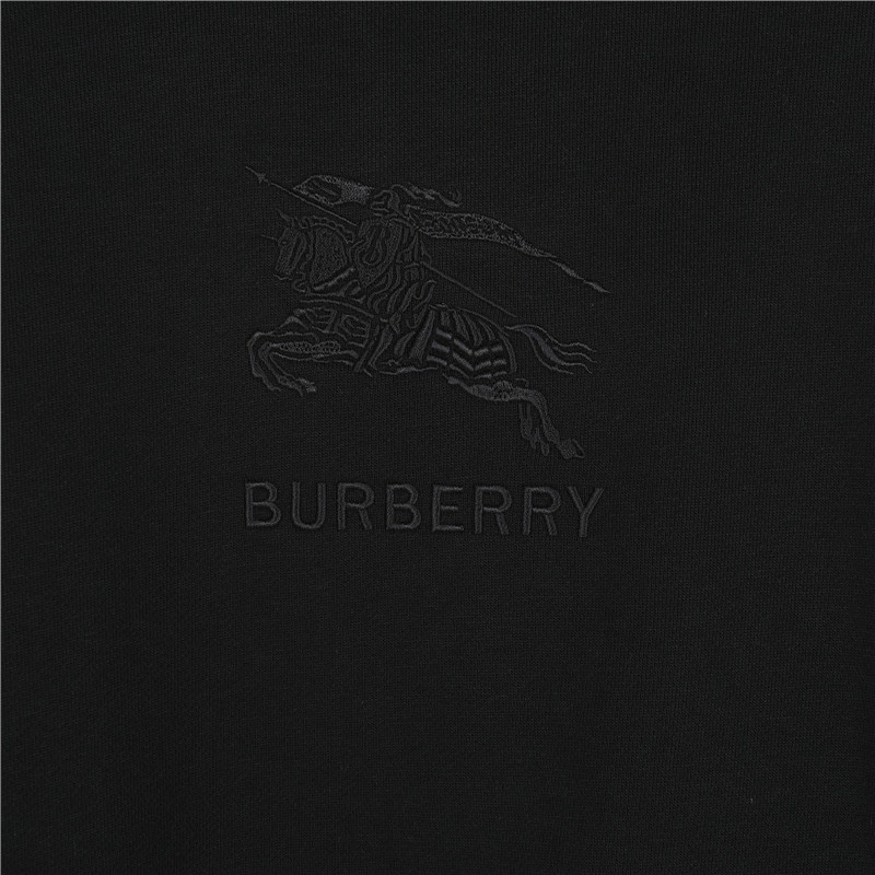 Burberry/巴宝莉 24Fw 暗纹胸前刺绣战马圆领卫衣