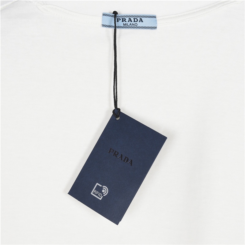 PRADA/普拉达 胸前暗纹牙刷绣logo长袖T恤