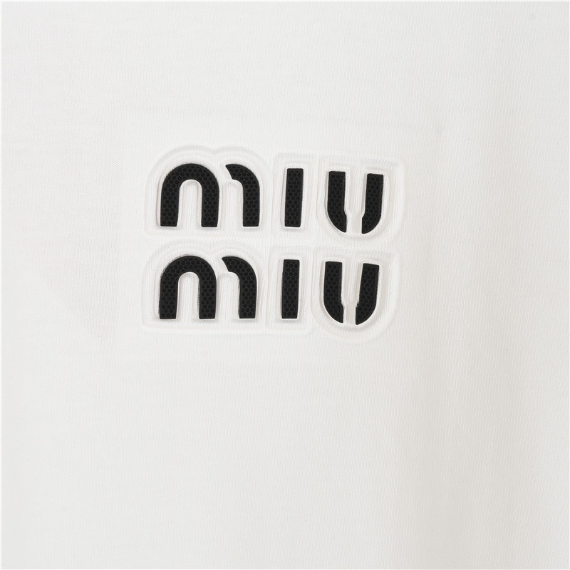 Miumiu/缪缪 24Fw 重工logo压胶贴布压胶图案长袖T恤-Chinese UA Cheap High Quatity Brand Clothes Bags handbags Sneakers wholesale wholesaler seller from China Factory suppliers Fashion Clothing Shoes best Quality Beautiful Price Miumiu/缪缪 24Fw 重工logo压胶贴布压胶图案长袖T恤
