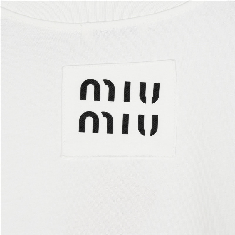 Miumiu/缪缪 24Fw 重工logo压胶贴布压胶图案长袖T恤-Chinese UA Cheap High Quatity Brand Clothes Bags handbags Sneakers wholesale wholesaler seller from China Factory suppliers Fashion Clothing Shoes best Quality Beautiful Price Miumiu/缪缪 24Fw 重工logo压胶贴布压胶图案长袖T恤