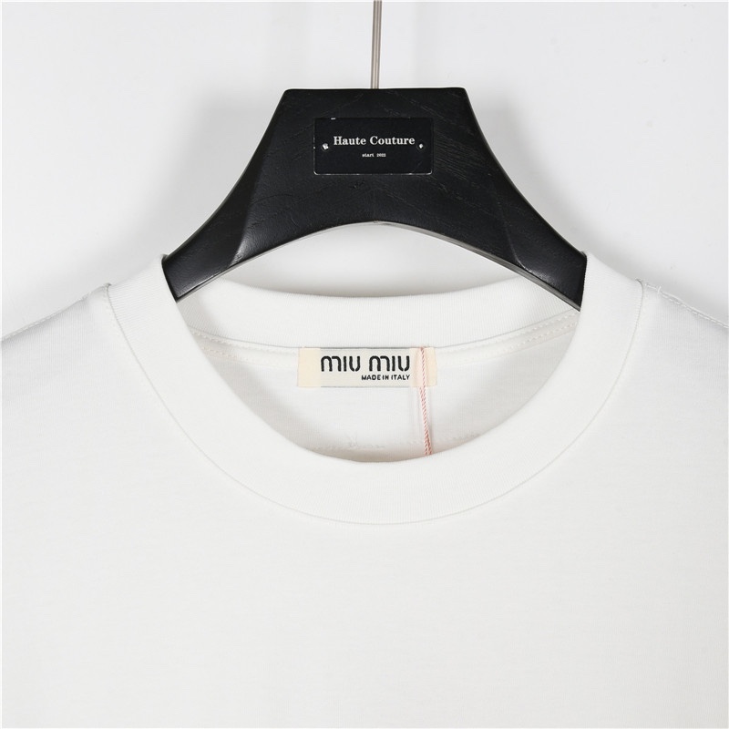 Miumiu/缪缪 24Fw 重工logo压胶贴布压胶图案长袖T恤-Chinese UA Cheap High Quatity Brand Clothes Bags handbags Sneakers wholesale wholesaler seller from China Factory suppliers Fashion Clothing Shoes best Quality Beautiful Price Miumiu/缪缪 24Fw 重工logo压胶贴布压胶图案长袖T恤